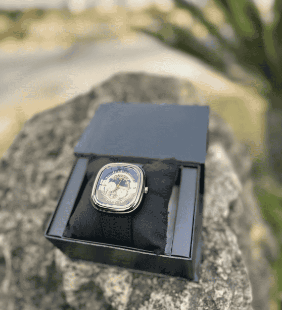 Men's Prestige & Stylish Timepiece