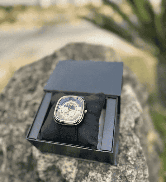 Men's Prestige & Stylish Timepiece