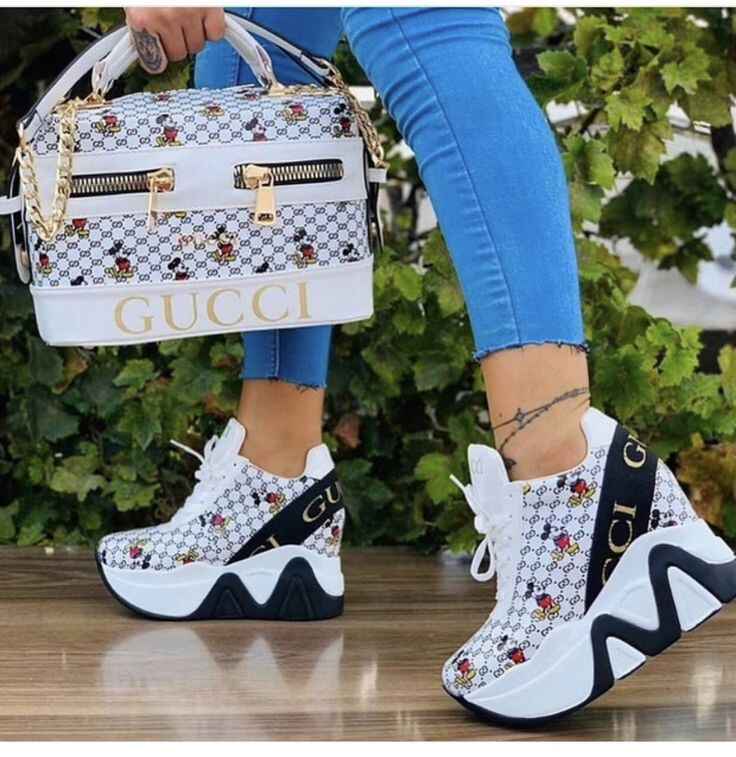 Women Walking Style Shoes